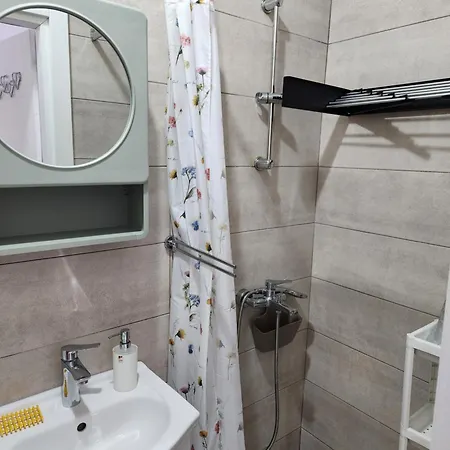 Broj 4 * Podgorica